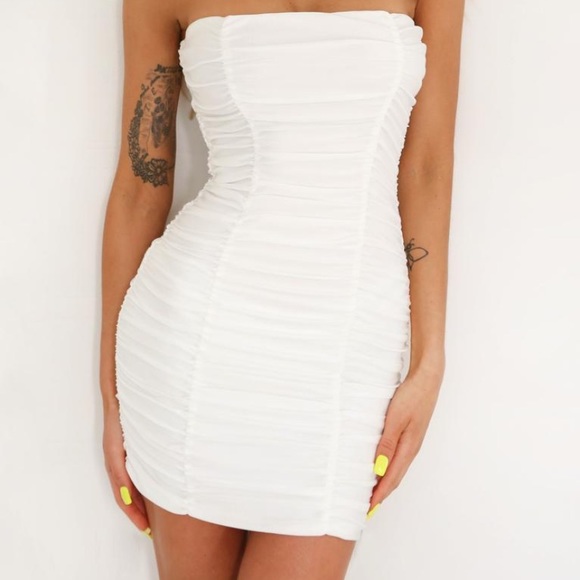 white dress tiger mist